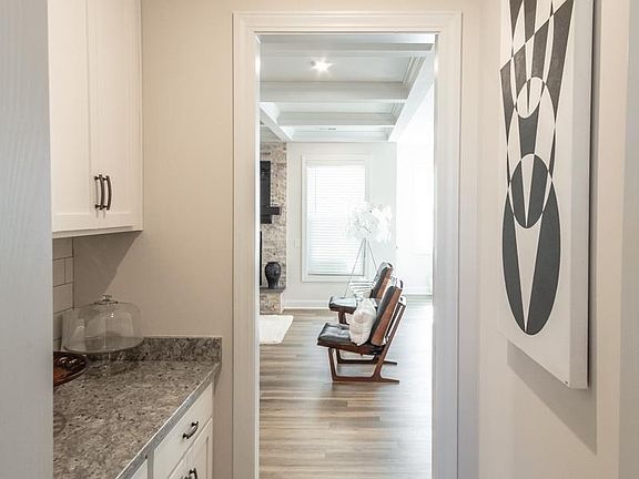 5th image of 156 River Front Dr