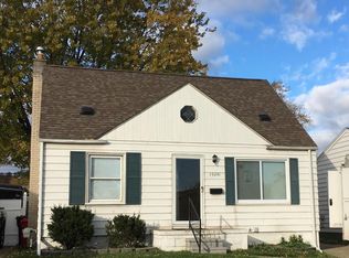 19241 Florida St, Roseville, MI 48066