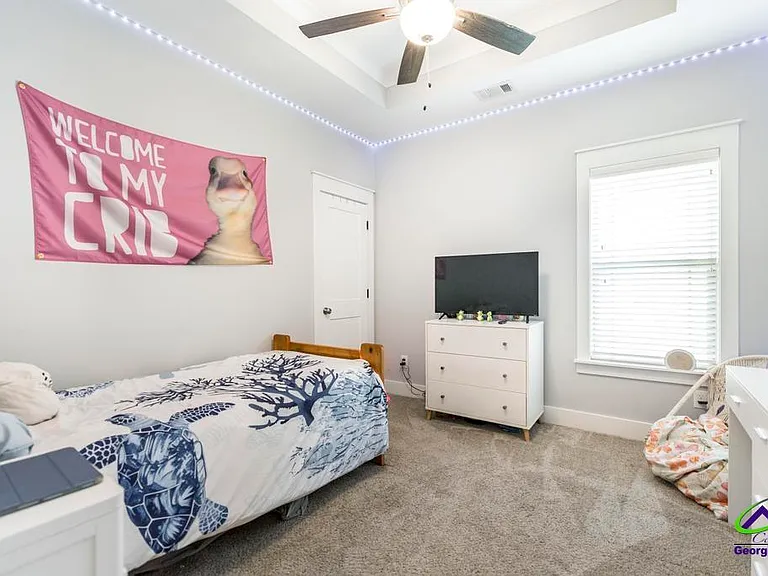 306 Rustic Live Oak Trl — Photo 26