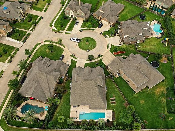 2nd image of 8407 Havens Glade Ct