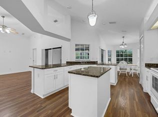 4970 Abaco Dr, Tavares, FL 32778