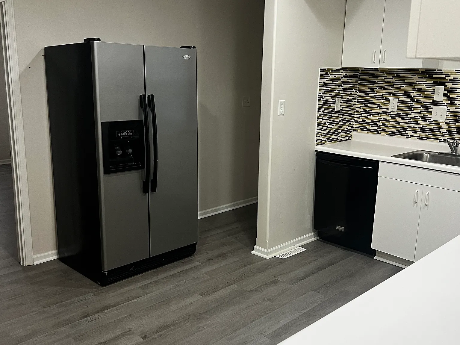 2738 N Bartlett Ave — Photo 3