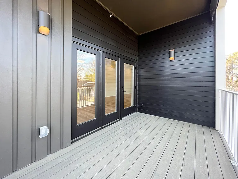 547 Winton Ter NE #2E — Photo 19