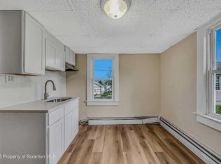 918 Maple St, Scranton, PA 18505