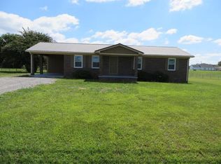 10 McAlister Rd, Fayetteville, TN 37334