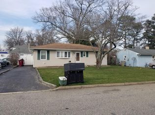3 Anchorage Blvd, Bayville, NJ 08721