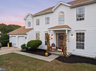 27 Lorne Rd, Turnersville, NJ 08012