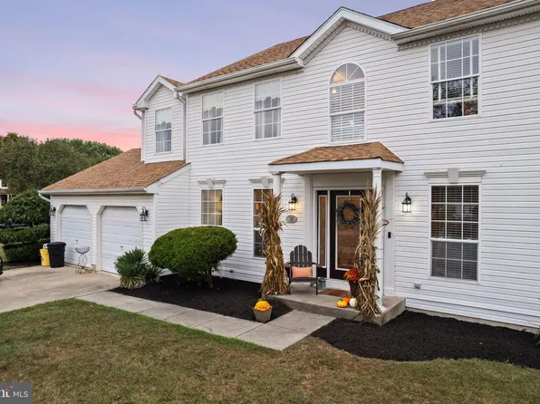 27 Lorne Rd, Turnersville, NJ 08012