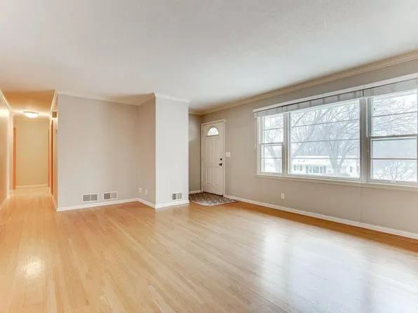 1525 Quebec Ave N, Golden Valley, MN 55427