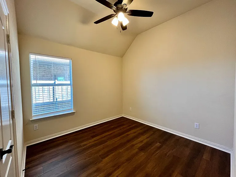 921 Raleigh Path Rd — Photo 19