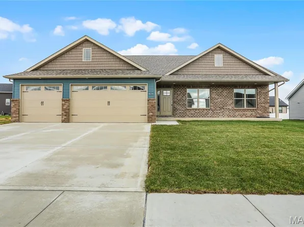 404 Rumsfeld Dr, Troy, IL 62294