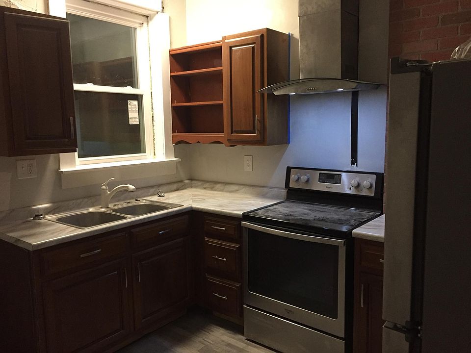 Kitchen with access to Deck