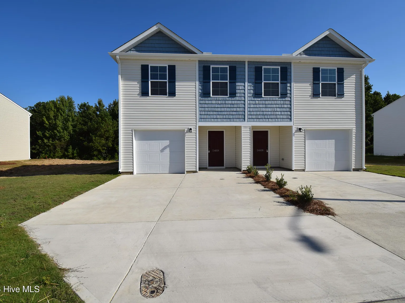 2460 Brookville Dr — Photo 2