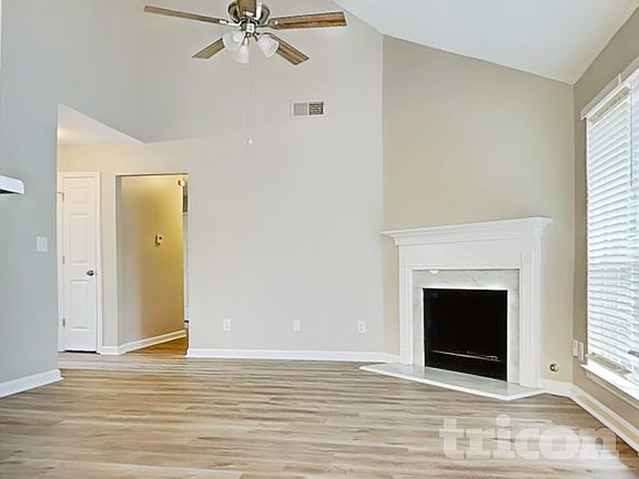 3rd image of 4050 Monarch Dr