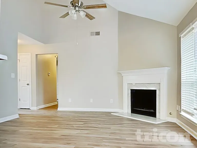 4050 Monarch Dr — Photo 3