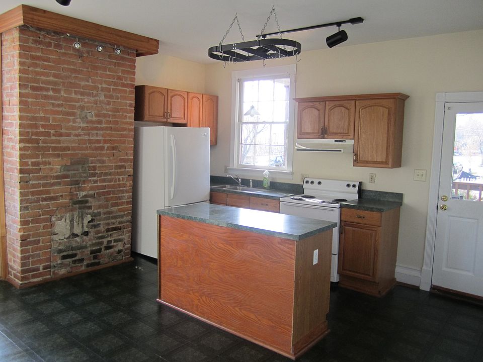 1st image of 2823 E Broad St