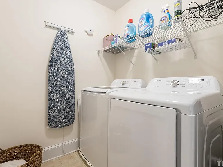 613 W Cabarrus St #202 — Photo 23
