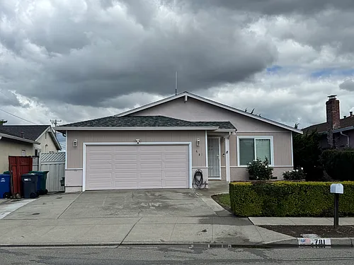 781 Cinnamon Ct Photo 1