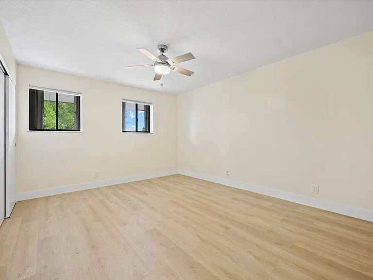 3666 Pinehurst Dr #C — Photo 18