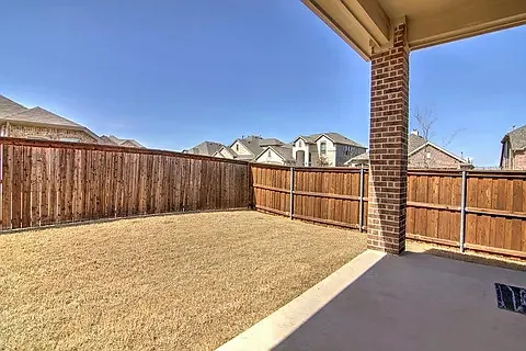 2417 Griffith Park Dr — Photo 18