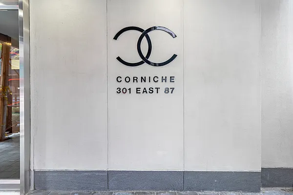 Sold by Redfin Real Estate | media 25