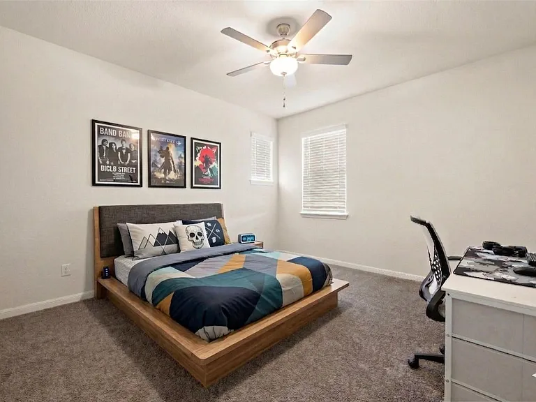 604 Spindrift Ln — Photo 16