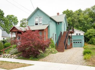 1613 E Michigan Ave, Kalamazoo, MI 49048