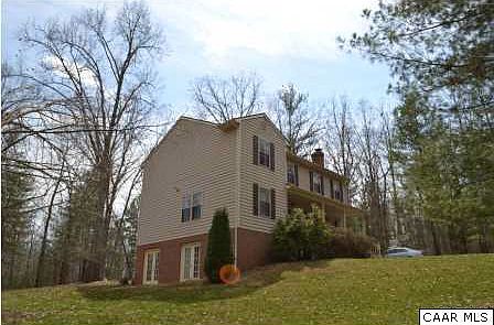 5th image of 130 Oaks Ln #A