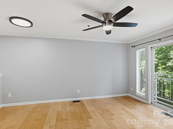 4th image of 3921 Picasso Ct