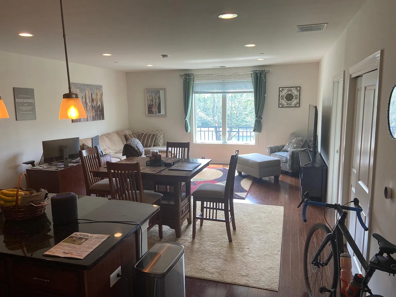 2 bed, 1300 sqft, $2,990 — Photo 4