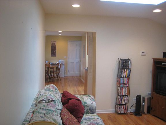 5th image of 1746 N Rockwell St APT 3