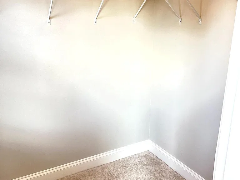 5920 Interlachen Ct — Photo 23