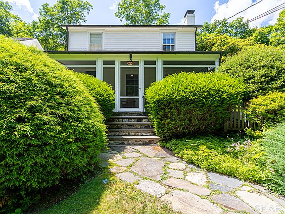 4th image of 896 Westport Rd