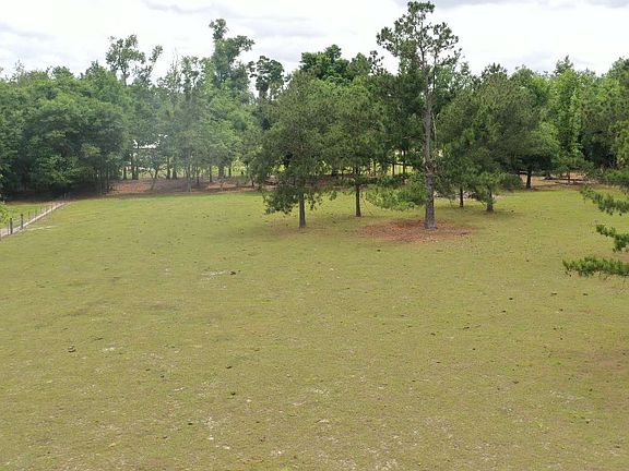3rd image of 221st Rd