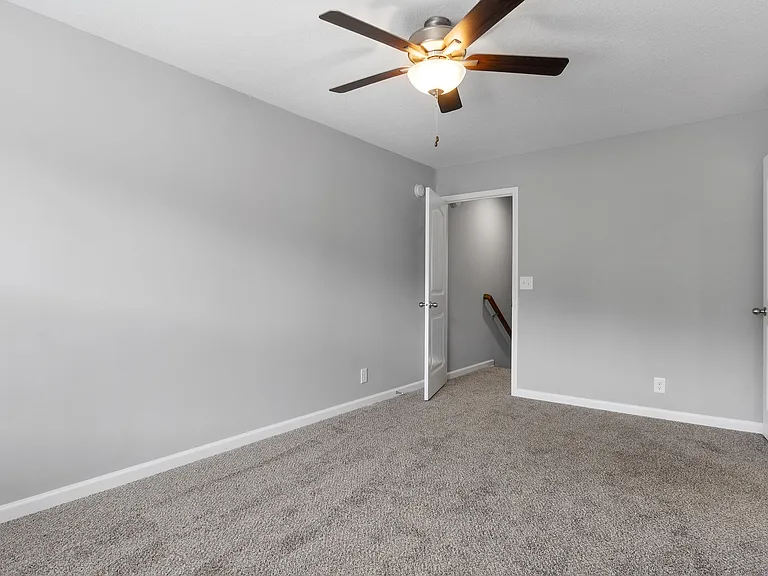 Woodland Valley Ln — Photo 10