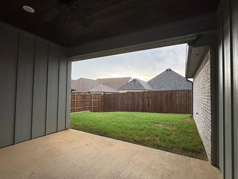 7035 Hillside Ave — Photo 31