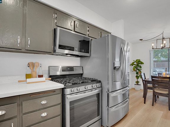 4th image of 1120 Kenwal Rd APT C