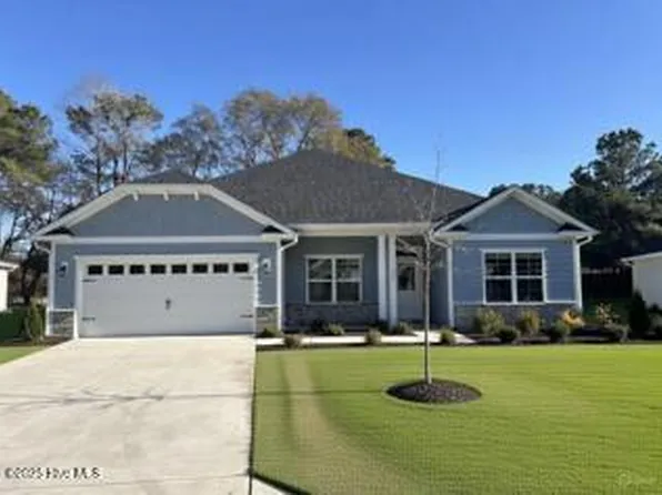 111 Boxwood Court, Wallace, NC 28466