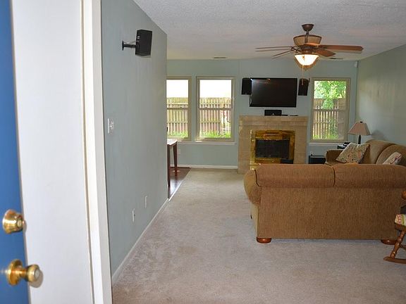 2nd image of 5229 Shorebreeze Ct