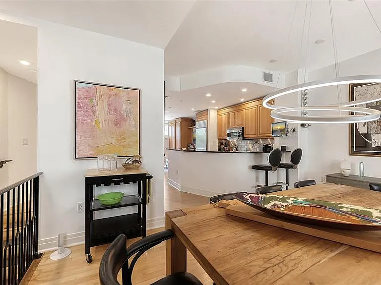 235 Cocoanut Ave #128E — Photo 22
