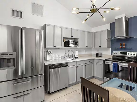 3rd image of 6309 E Ludlow Dr