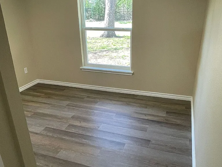 210 Reta St — Photo 8