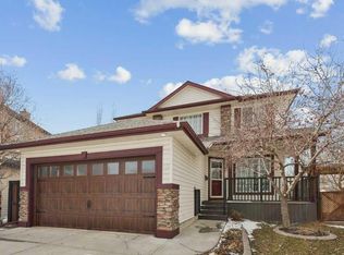 232 Oakmere Pl, Chestermere, AB T1X1L2