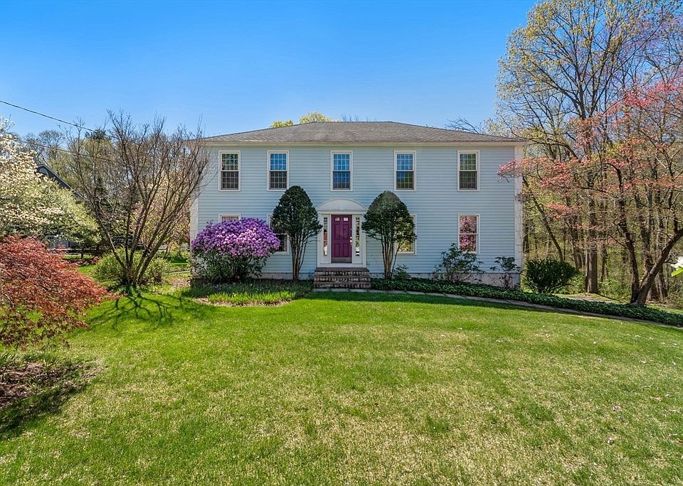 1st image of 16 Parmenter Rd