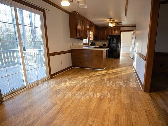 5th image of 12421 Perrywinkle Rd