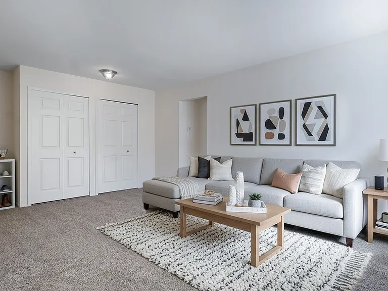 Cherokee Hills Apartments — Photo 14