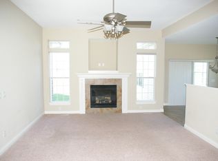 703 Stone Hedge Ct NW, Cedar Rapids, IA 52405