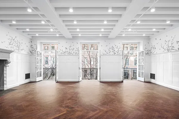 Sold by Corcoran | media 19