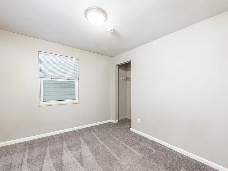 304 Boggs Ave — Photo 11