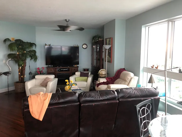 241 Riverside Dr #2102-2 — Photo 13